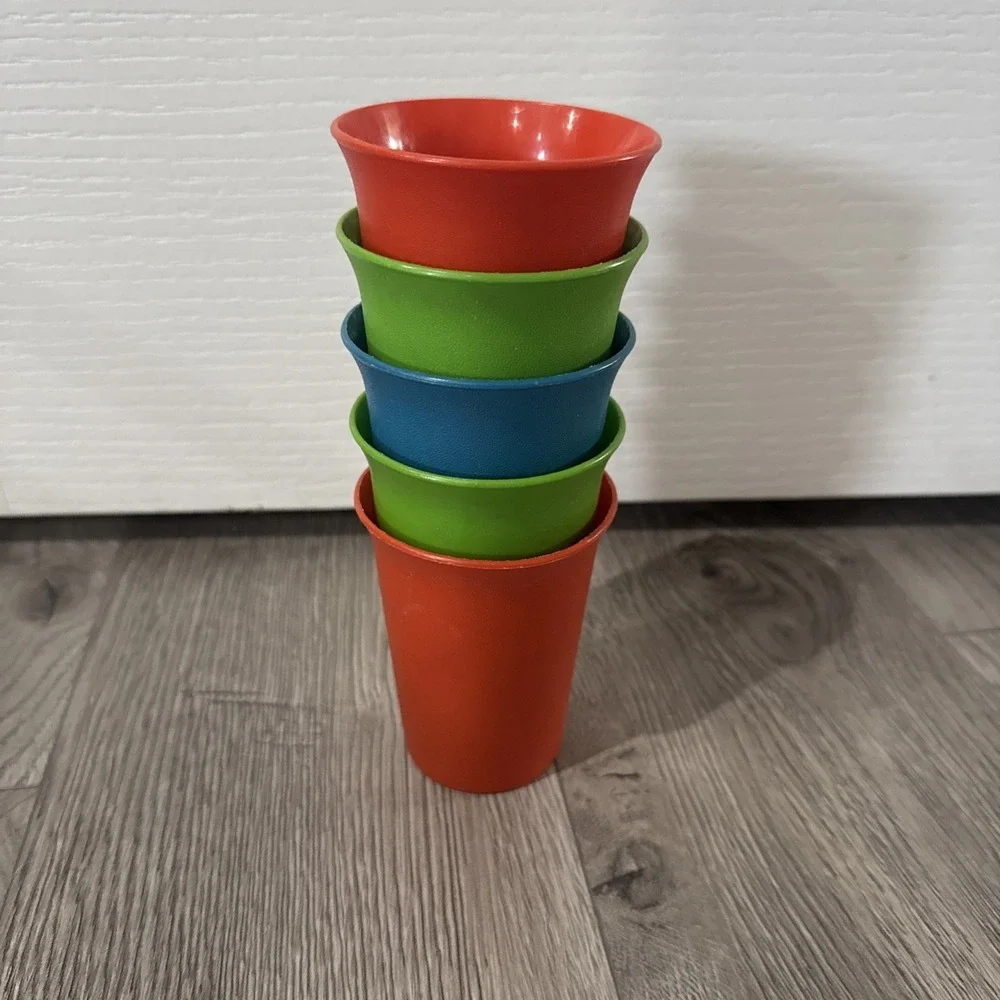Tupperware Classic Kids‎ Bell Vintage Tumblers 7oz Cups Primary Set of 5